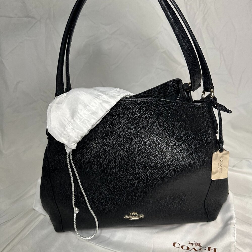Coach Pebbled Leather Tote Bag – Black, Classic Design